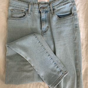 Levi’s 721 high rise skinny jeans